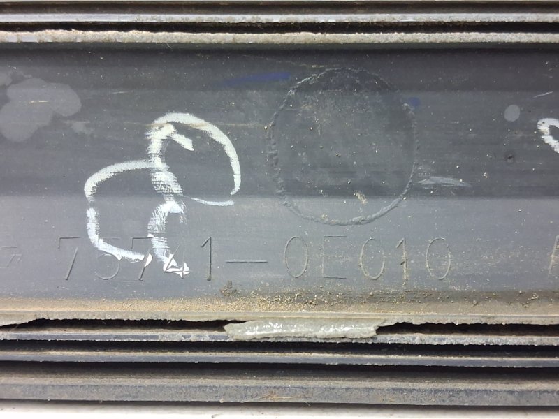 Накладка двери задняя правая RX 350 2003-2009 XU30 3.5 Бензин 2GRFE