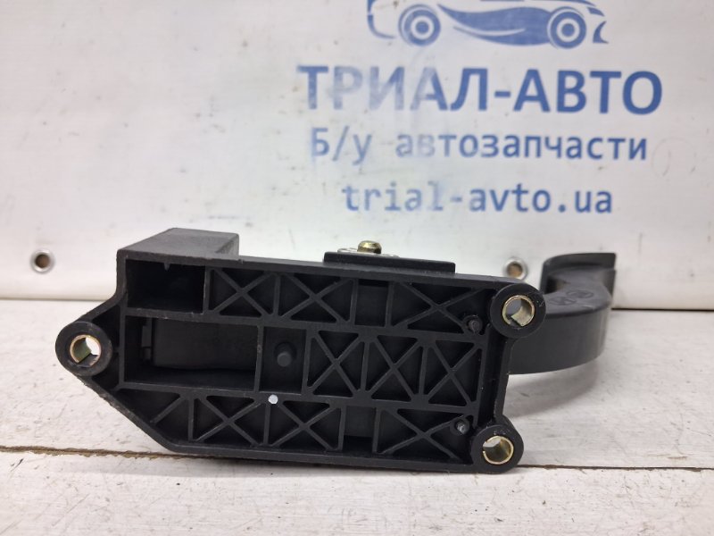 Педаль газа Kia Sorento BL 2.5 diesel D4CB