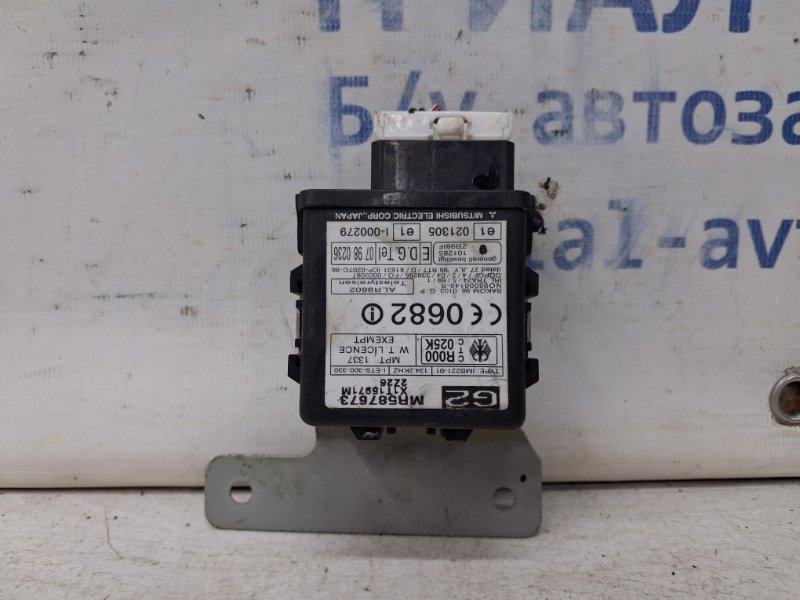 Запчасть блок управления Mitsubishi Pajero Wagon 1999-2006 3 3.2 Дизель 4M41 MR587673 Б/У Блок управления Mitsubishi Pajero Wagon 1999-2006 3 3.2 Дизель 4M41 MR587673 Б/У