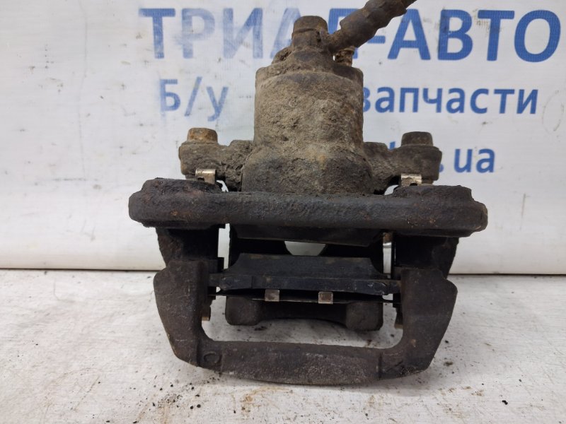 Суппорт задний левый Lexus RX 350 XU30 3.5 Бензин 2GRFE