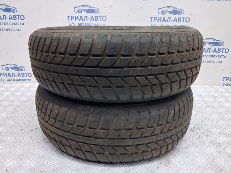 Запчасть шины 2шт r15 Б/У Шины 2шт R15 Б/У