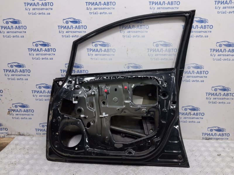 Дверь передняя правая Auris 2006-2012 E150 1.6 бензин 1ZRFAE