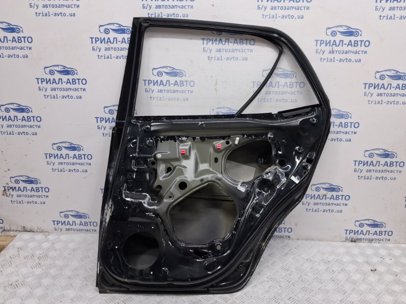 Дверь задняя правая Auris 2006-2012 E150 1.6 бензин 1ZRFAE