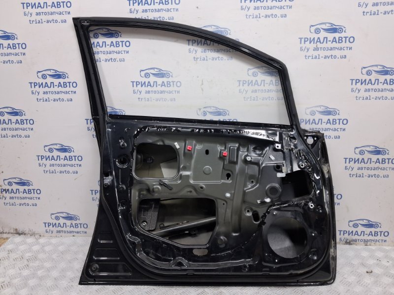 Дверь передняя левая Auris 2006-2012 E150 1.6 бензин 1ZRFAE