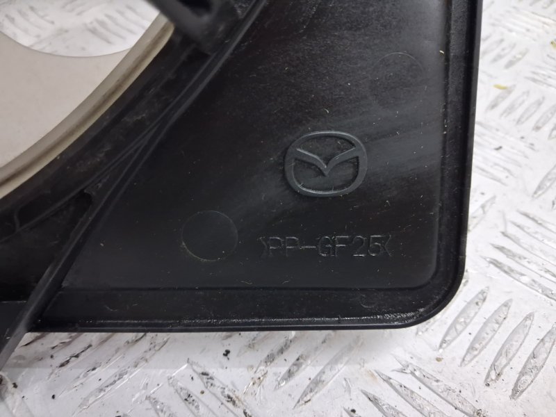 Диффузор с вентилятором радиатора 3 2013-2019 BM 2.2 diesel