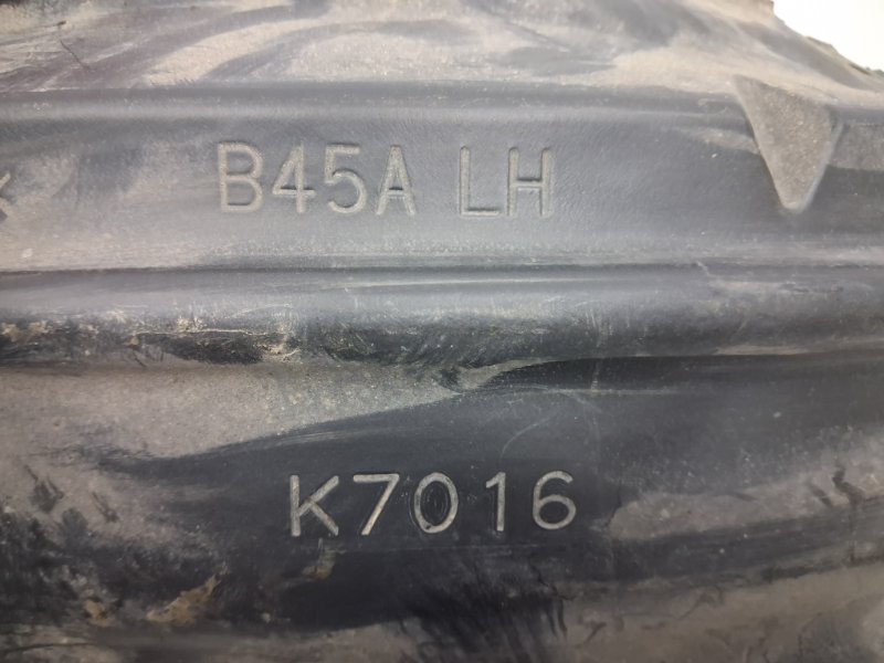 Подкрылок передний левый 3 2013-2019 BM 2.2 diesel Подкрылок передний левый 3 2013-2019 BM 2.2 diesel