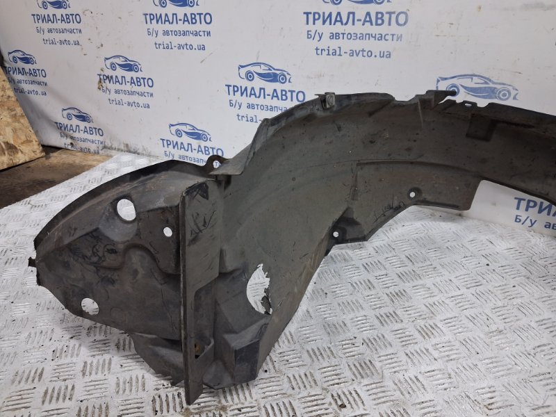 Подкрылок передний левый Auris 2006-2012 E150 1.6 бензин 1ZRFAE