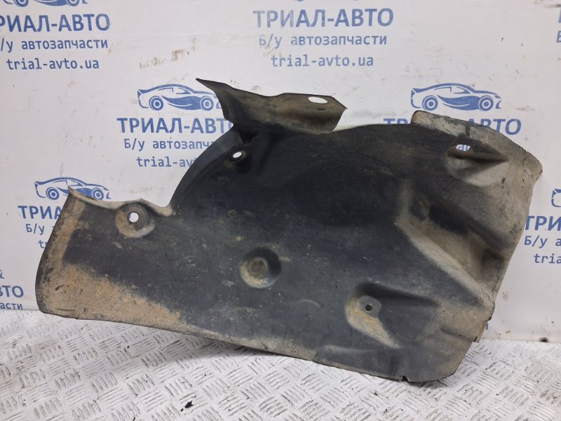 Подкрылок передний правый Renault Megane 3 1.5 Diesel K9K