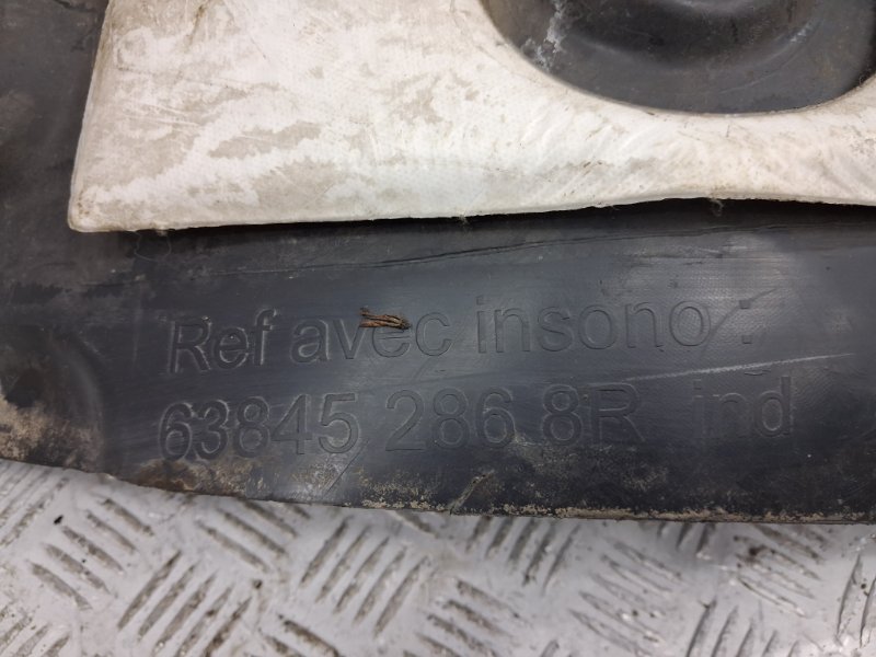 Подкрылок передний правый Megane 2008-2016 3 1.5 Diesel K9K