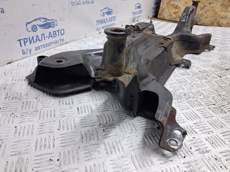 Балка передней подвески Auris 2006-2012 E150 1.6 бензин 1ZRFAE