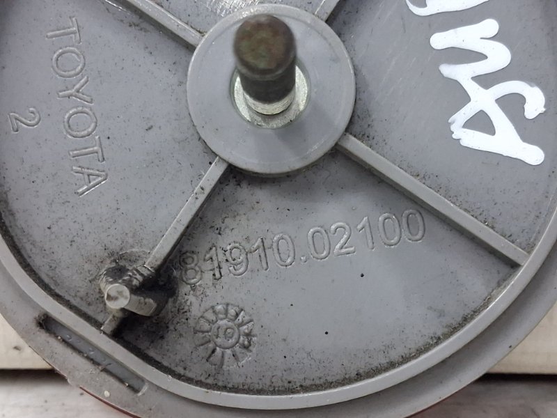 Катафот (отражатель) Toyota Auris E150 1.6 бензин 1ZRFAE Катафот (отражатель) Toyota Auris E150 1.6 бензин 1ZRFAE