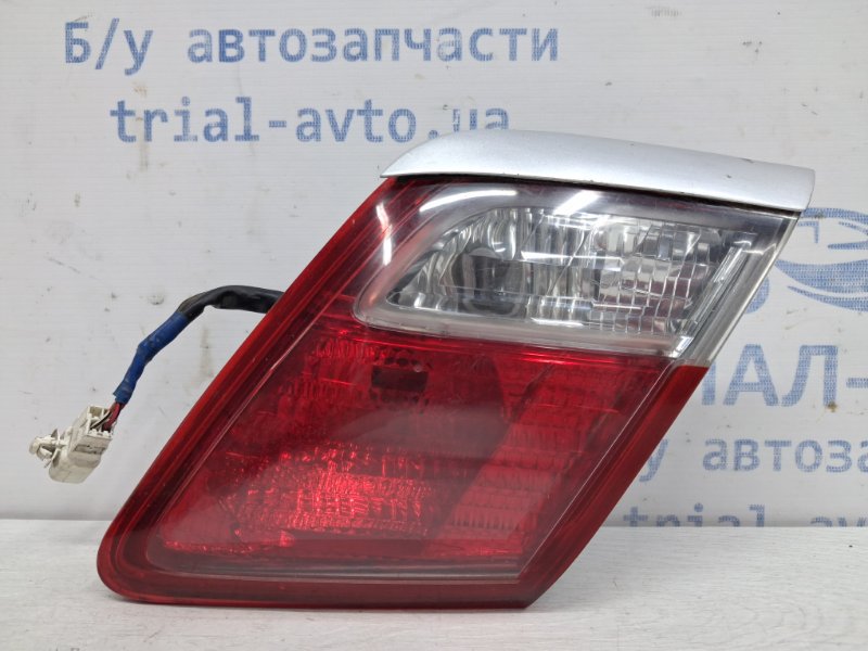 Фонарь задний внутренний правый Toyota Camry 2006-2011 XV40 2.4 Бензин 2AZFE 8158133130 Б/У