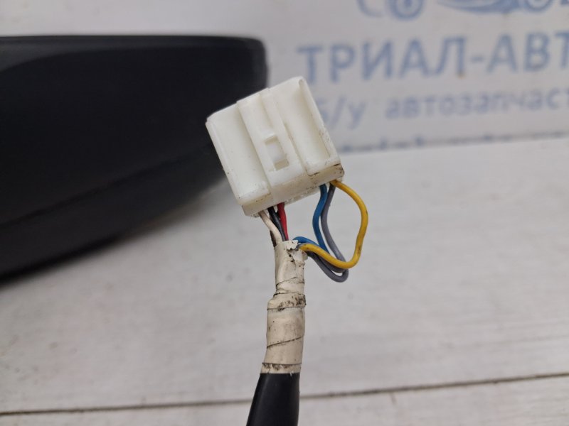 Зеркало правое Auris 2006-2012 E150 1.6 бензин 1ZRFAE