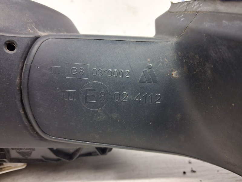 Зеркало левое Auris 2006-2012 E150 1.6 бензин 1ZRFAE