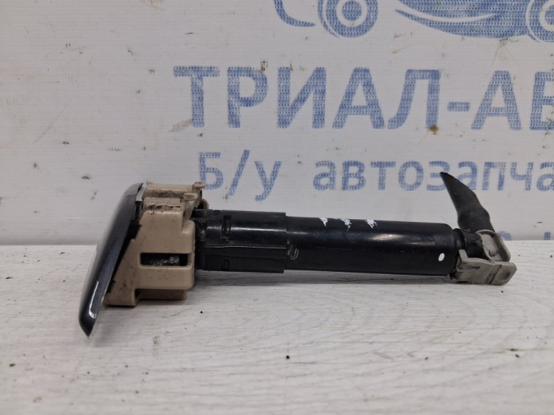 Омыватель фары правый 3 2013-2019 BM 2.2 diesel Омыватель фары правый 3 2013-2019 BM 2.2 diesel