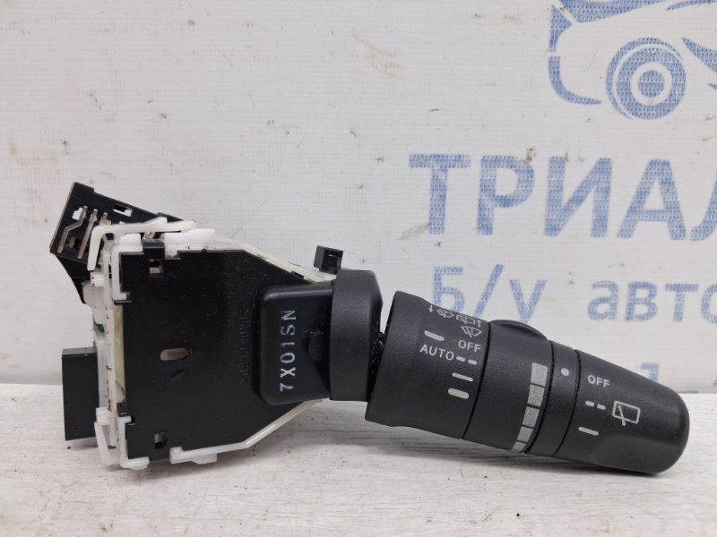 Запчасть переключатель подрулевой правый(дворники) Nissan Qashqai 2006-2013 J10 2.0 Бензин MR20DE 25260JD01A Б/У Переключатель подрулевой правый(дворники) Nissan Qashqai 2006-2013 J10 2.0 Бензин MR20DE 25260JD01A Б/У