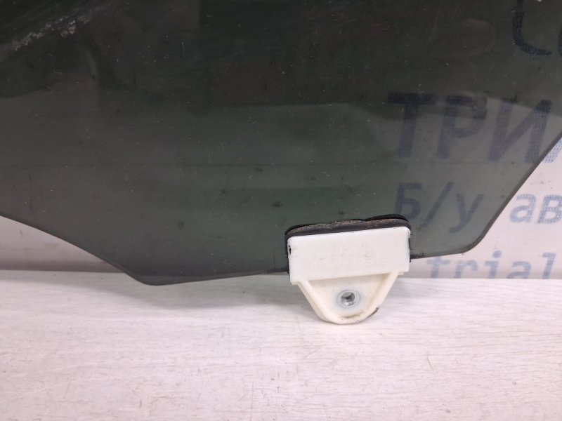 Стекло двери заднее левое 3 2013-2019 BM 2.2 diesel