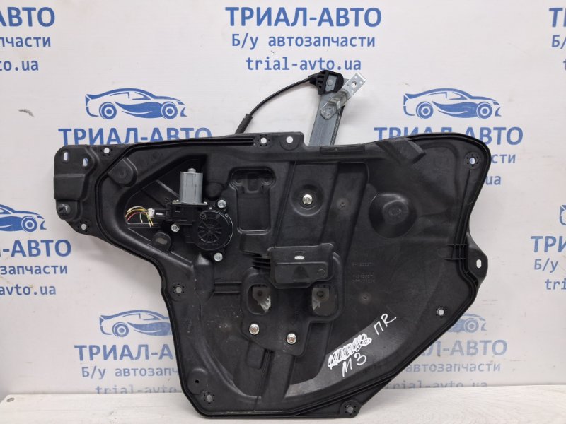 Стеклоподъемник передний правый Mazda 3 2013-2019 BM 2.2 diesel BHS25897X Б/У