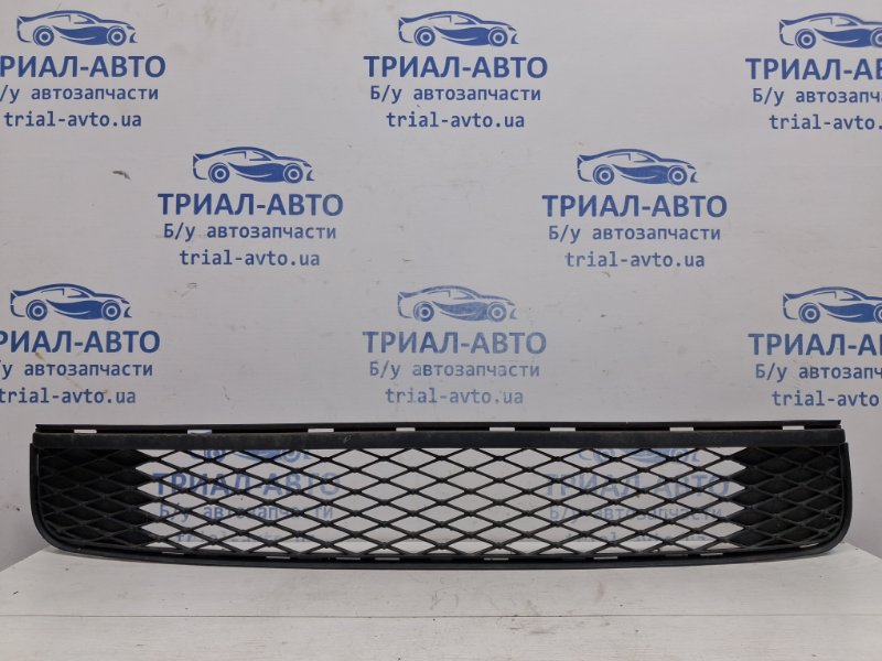 Решетка бампера центральная Toyota Auris 2006-2012 E150 1.6 бензин 1ZRFAE 5311202250 Б/У