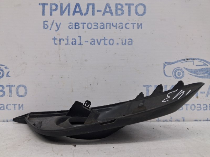 Решетка противотуманки правая Mazda 3 BM 2.2 diesel