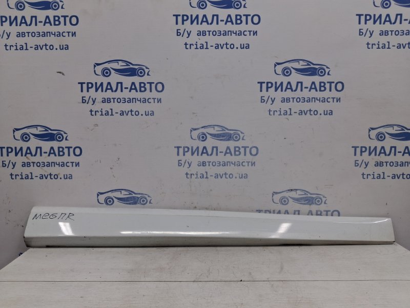 Накладка двери передняя правая Renault Megane 2008-2016 3 1.5 Diesel K9K 801861830R Б/У