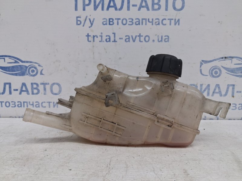 Запчасть бачок радиатора (расширительный) Renault Megane 2008-2016 3 1.5 Diesel K9K 217100005R Б/У Бачок радиатора (расширительный) Renault Megane 2008-2016 3 1.5 Diesel K9K 217100005R Б/У