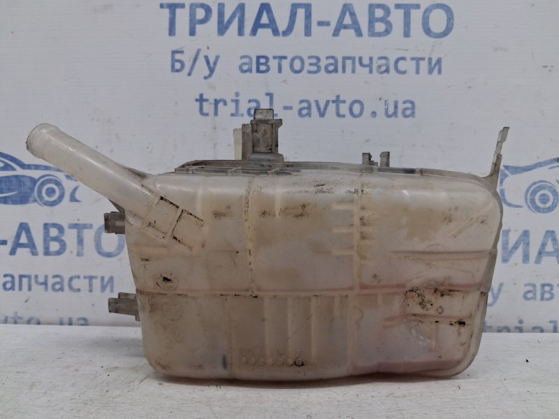 Бачок радиатора (расширительный) Megane 2008-2016 3 1.5 Diesel K9K Бачок радиатора (расширительный) Megane 2008-2016 3 1.5 Diesel K9K