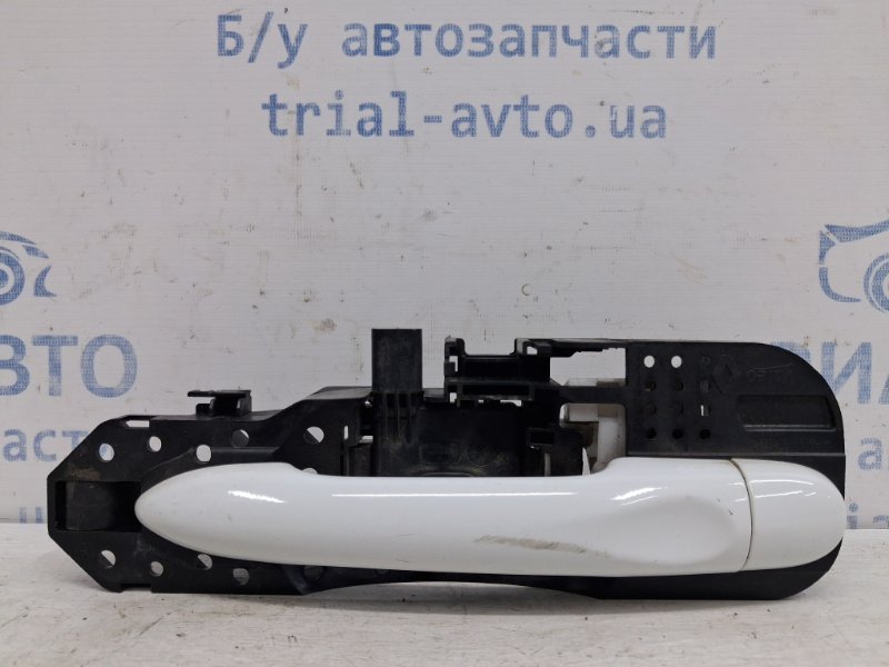 Ручка двери внешняя задняя правая Renault Megane 2008-2016 3 1.5 Diesel K9K 806060041R Б/У