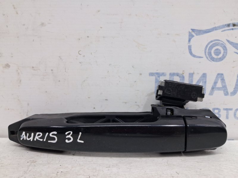 Ручка двери внешняя задняя левая Toyota Auris 2006-2012 E150 1.6 бензин 1ZRFAE 6920402120 Б/У