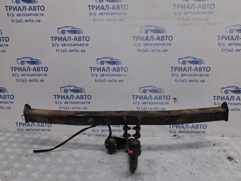 Запчасть фаркоп Renault Megane 2008-2016 3 1.5 Diesel K9K Б/У Фаркоп Renault Megane 2008-2016 3 1.5 Diesel K9K Б/У