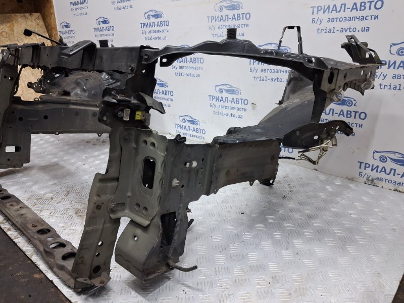 Панель передняя Toyota Auris E150 1.6 бензин 1ZRFAE