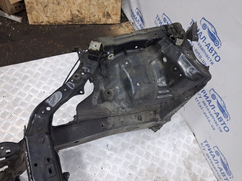 Панель передняя Auris 2006-2012 E150 1.6 бензин 1ZRFAE