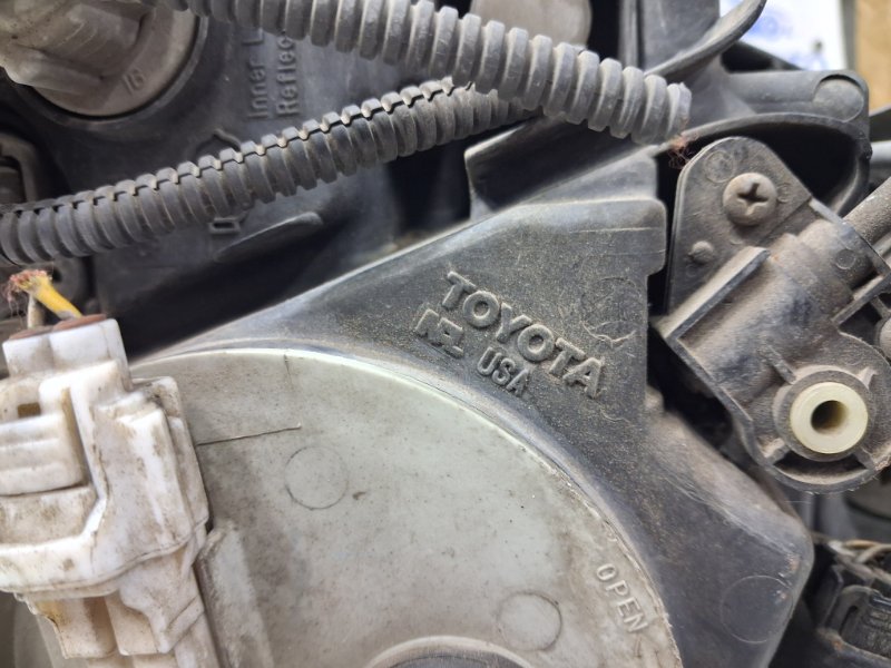 Фара левая Ксенон RX 350 2003-2009 XU30 3.5 Бензин 2GRFE Фара левая Ксенон RX 350 2003-2009 XU30 3.5 Бензин 2GRFE