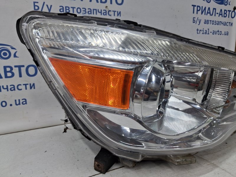 Фара правая галоген Mitsubishi ASX GA 1.8 Diesel 4N13 Фара правая галоген Mitsubishi ASX GA 1.8 Diesel 4N13