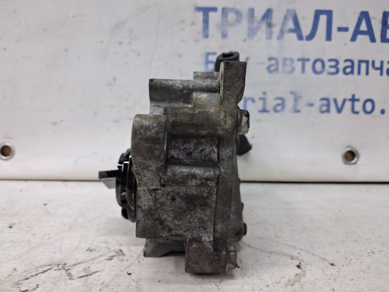 Насос вакуумный Mitsubishi ASX 2010- GA 1.8 Diesel 4N13 14650W010P Б/У