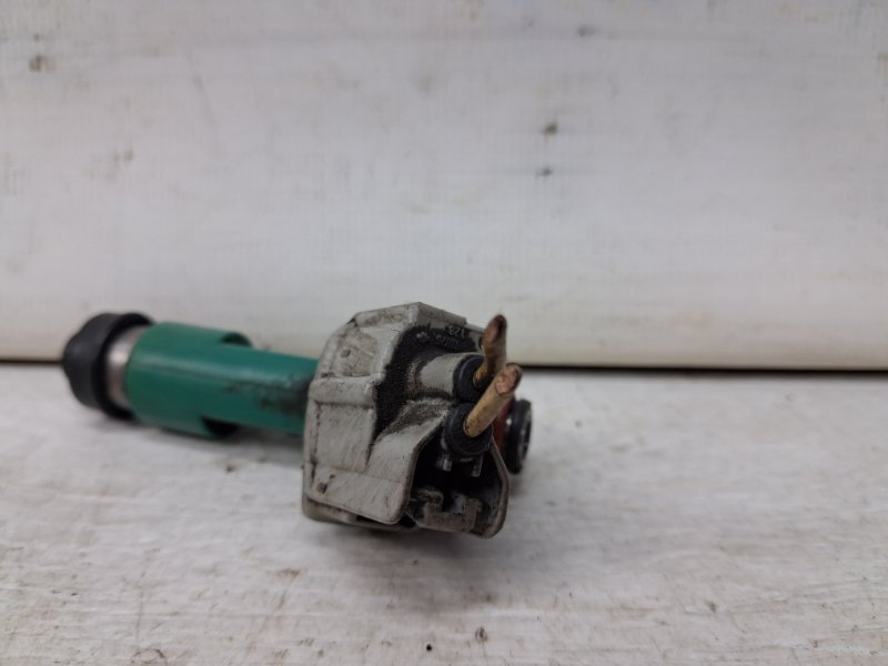 Форсунка топливная Camry 2006-2011 XV40 2.4 Бензин 2AZFE