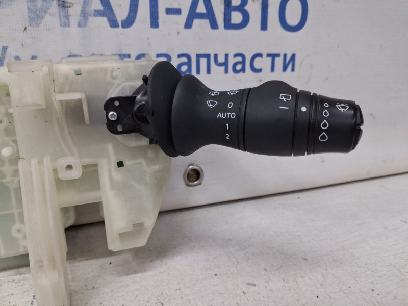 Переключатель подрулевой Renault Megane 3 1.5 Diesel K9K
