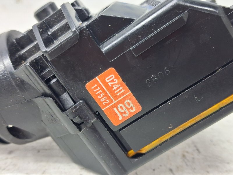 Переключатель подрулевой правый(дворники) Auris 2006-2012 E150 1.6 бензин 1ZRFAE