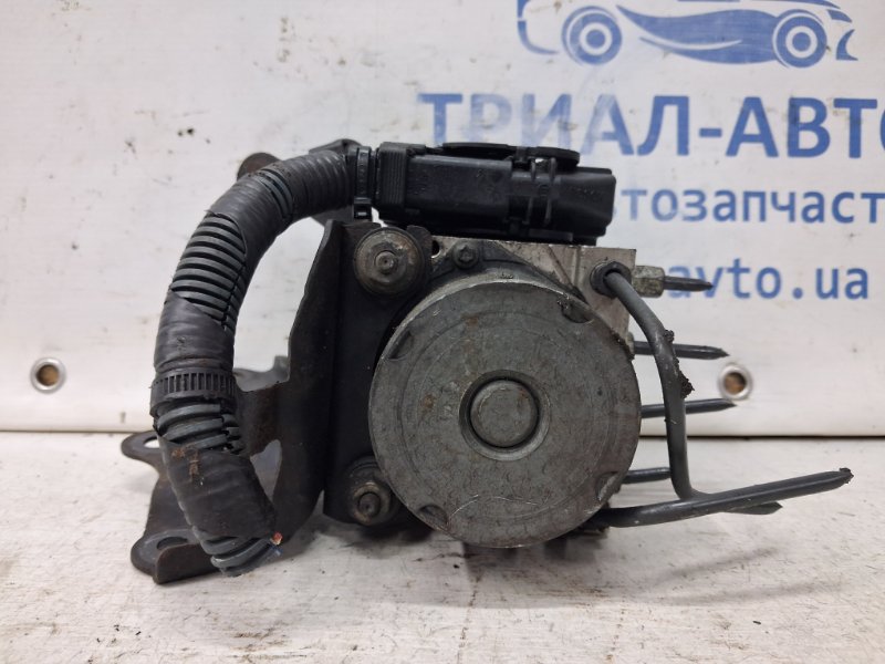 Блок abs Auris 2006-2012 E150 1.6 бензин 1ZRFAE