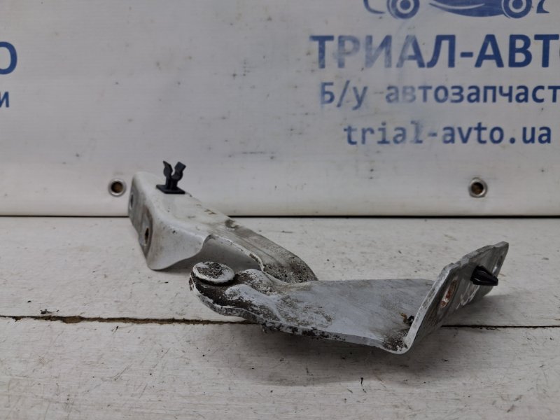 Петля капота правая Mitsubishi ASX GA 1.8 Diesel 4N13 Петля капота правая Mitsubishi ASX GA 1.8 Diesel 4N13