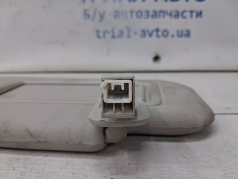 Козырек солнцезащитный левый 3 2013-2019 BM 2.2 diesel