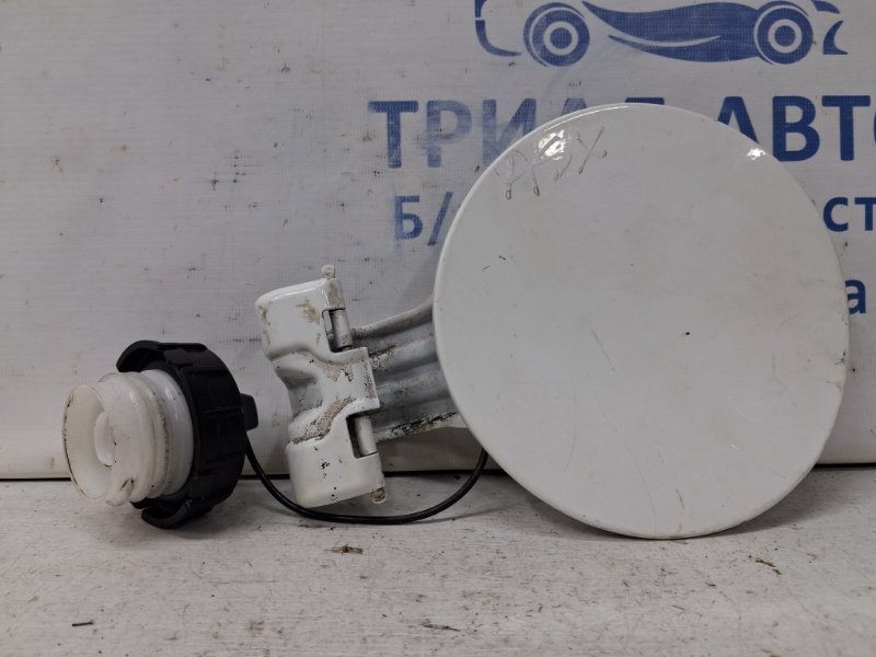 Лючок бака Mitsubishi ASX 2010- GA 1.8 Diesel 4N13 5940A143 Б/У