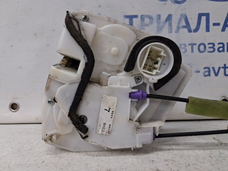 Замок двери задний левый Mazda 3 BM 2.2 diesel