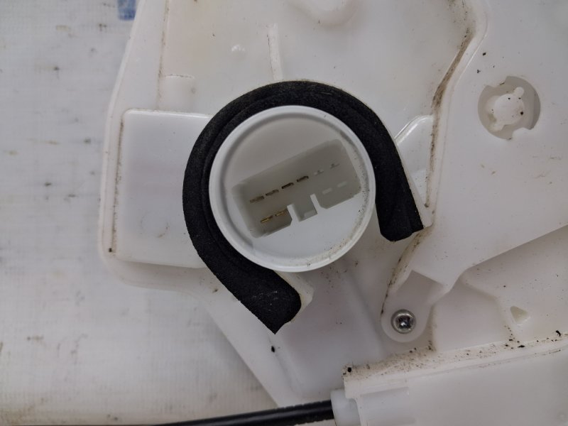 Замок двери передний правый ASX 2010- GA 1.8 Diesel 4N13