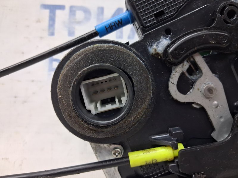 Замок двери задний левый Auris 2006-2012 E150 1.6 бензин 1ZRFAE