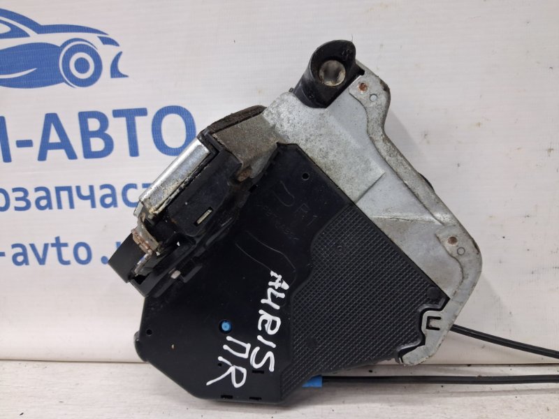 Замок двери передний правый Auris 2006-2012 E150 1.6 бензин 1ZRFAE
