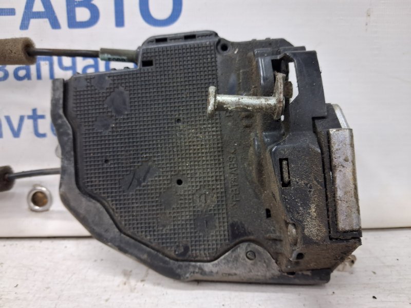 Замок двери задний правый Camry 2006-2011 XV40 2.4 Бензин 2AZFE Замок двери задний правый Camry 2006-2011 XV40 2.4 Бензин 2AZFE