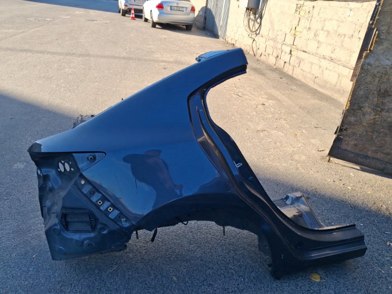 Запчасть четверть автомобиля задняя правая Mazda 3 2013-2019 BM 2.2 diesel B6YS7041X Б/У Четверть автомобиля задняя правая Mazda 3 2013-2019 BM 2.2 diesel B6YS7041X Б/У