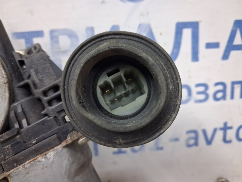 Стеклоподъемник задний левый Toyota Camry XV40 2.4 Бензин 2AZFE