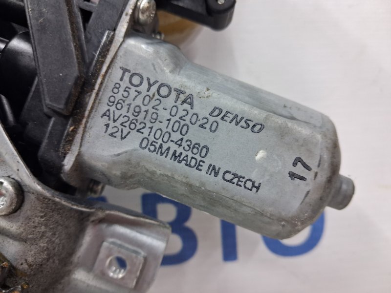Стеклоподъемник передний левый Toyota Auris E150 1.6 бензин 1ZRFAE